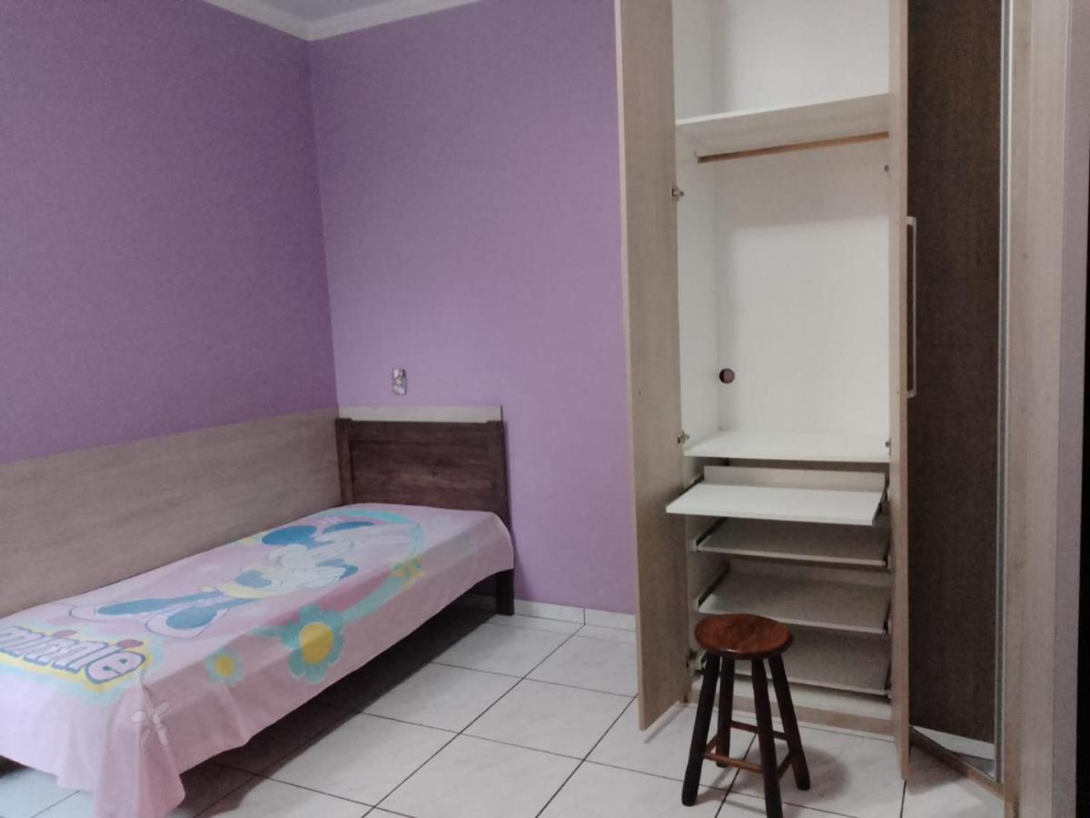 Hospedagem domiciliar E Em Haja Luz *